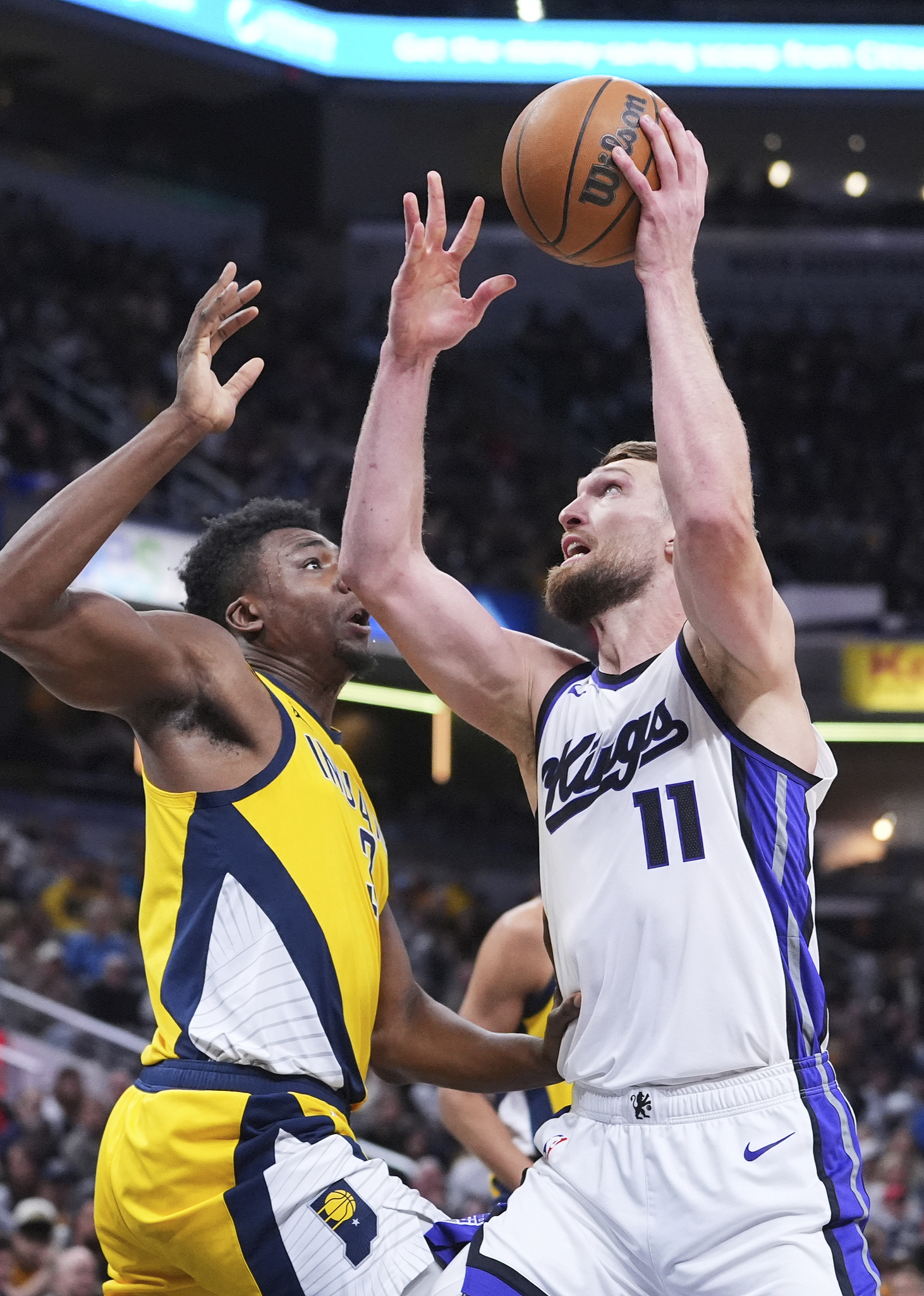 步行者绝杀意大利男篮，拉文送出助攻