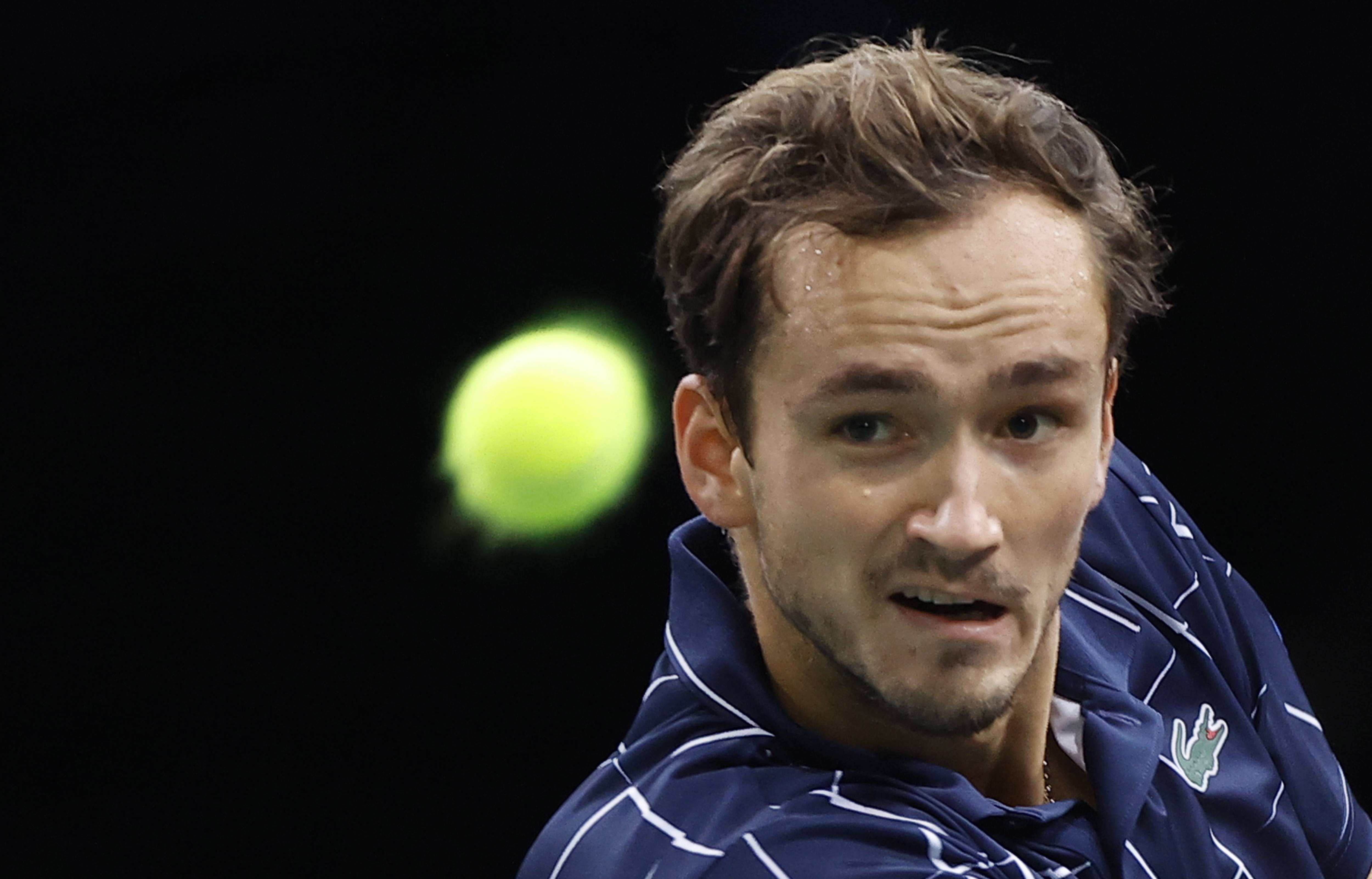 法国网球队翻盘意大利网球队,梅德韦杰夫打破历史纪录的简单介绍 法国网球队翻盘意大利网球队,梅德韦杰夫打破历史纪录的简单介绍