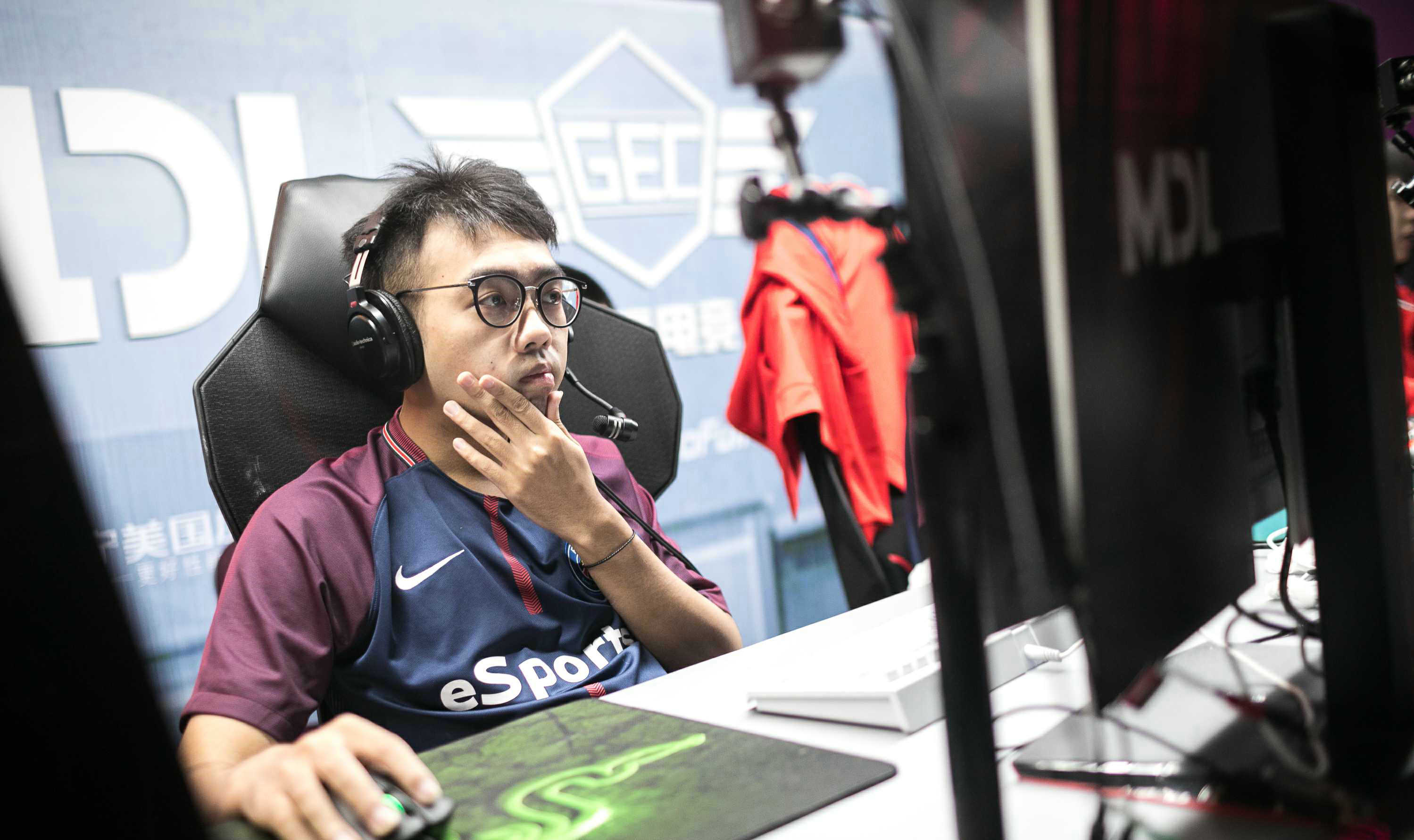 PSG轻取100T，Knight2送出助攻的简单介绍