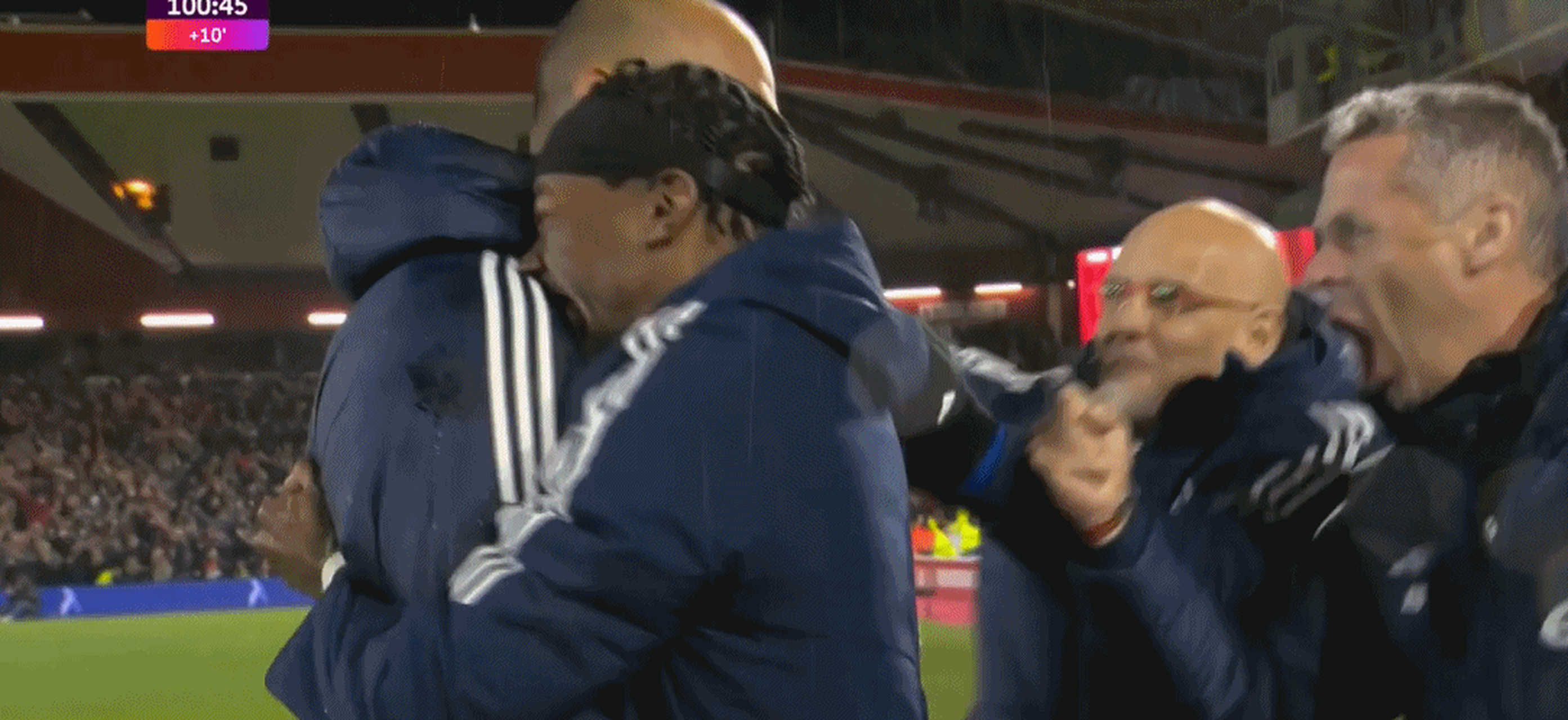 曼联轻取里昂,本泽马高光表现 曼联轻取里昂,本泽马高光表现