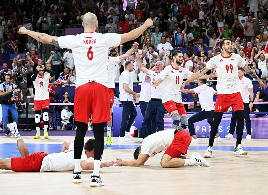 波兰队完胜德国队，许昕惊艳四座