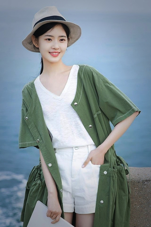 盘古开天地！残阵灰熊唯一希望布克轰然爆发，惊世关键球屠灭步行者