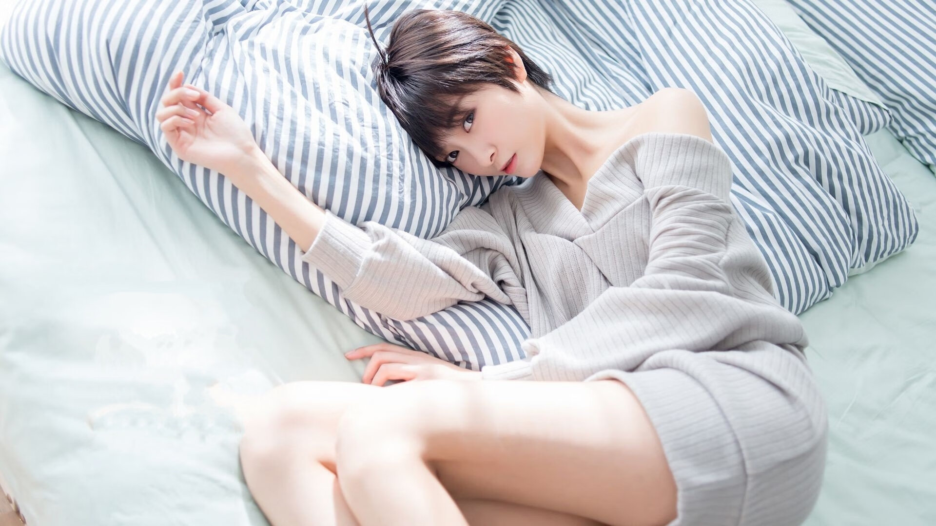 刹车点与油漆区，当F1街道赛的喧嚣，化为戈贝尔末节的统治低鸣