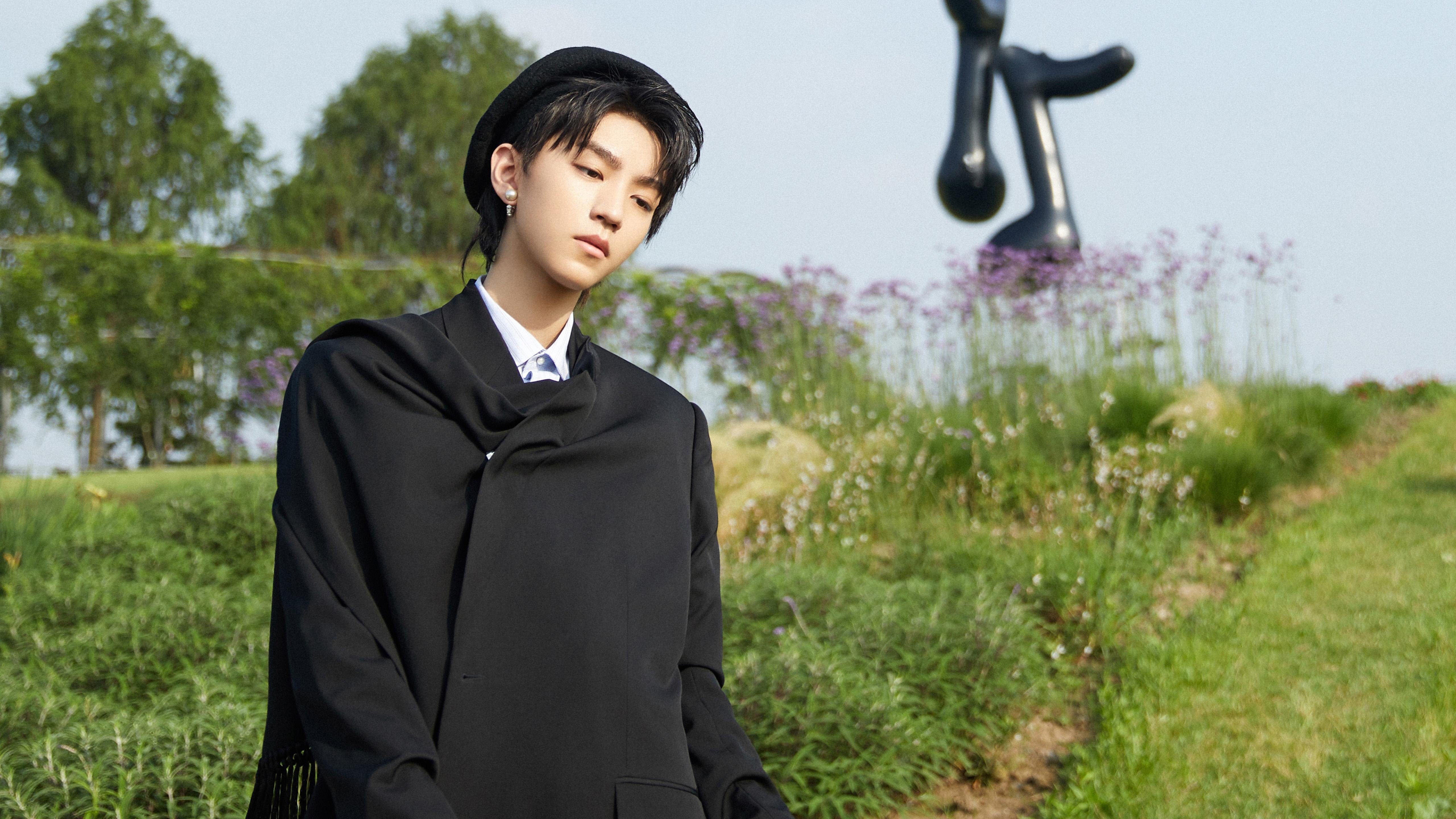 虚拟现实交锋,新疆队如何用联防打穿马刺,字母哥49分成战术教科书