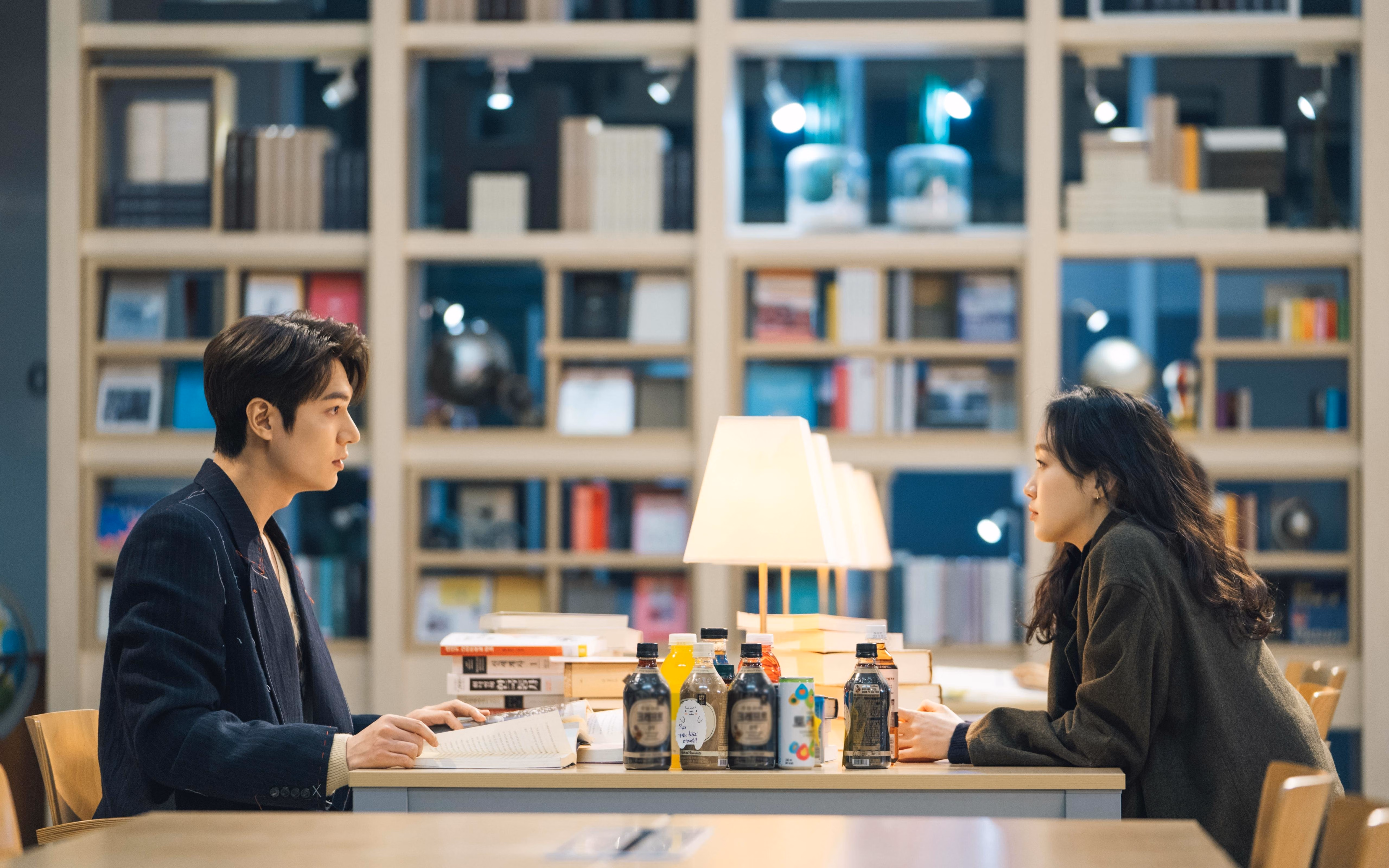 东方利刃破云霄，红军渡劫闯雄关—久保建英闪耀与利物浦争冠关键战的胜利启示