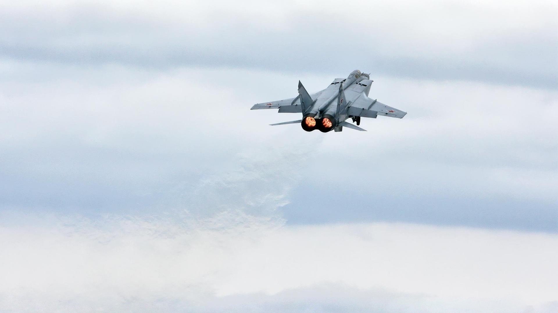 秘鲁防线启示录，当印加城墙在安联球场重现，萨内完成了自我远征